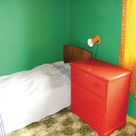 Six Bedroom Holiday In Raudeberg * Maloy